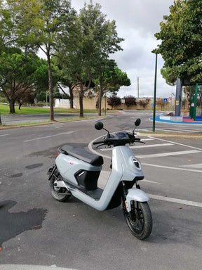 Scooter Elétrica NIU MQi GT - Viatura de Serviço