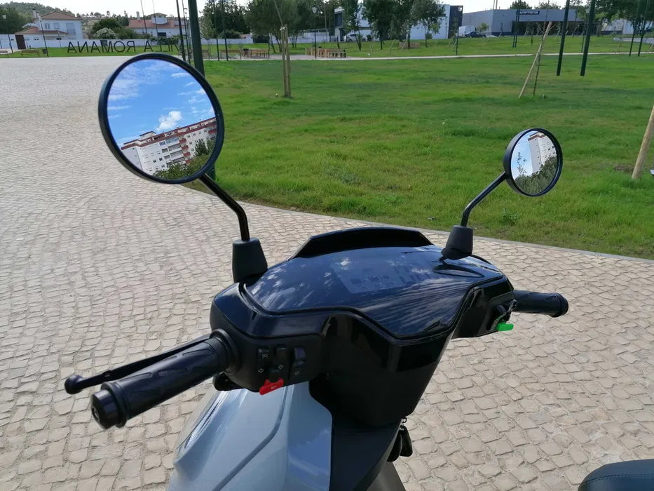 Scooter Elétrica NIU MQi GT - Viatura de Serviço