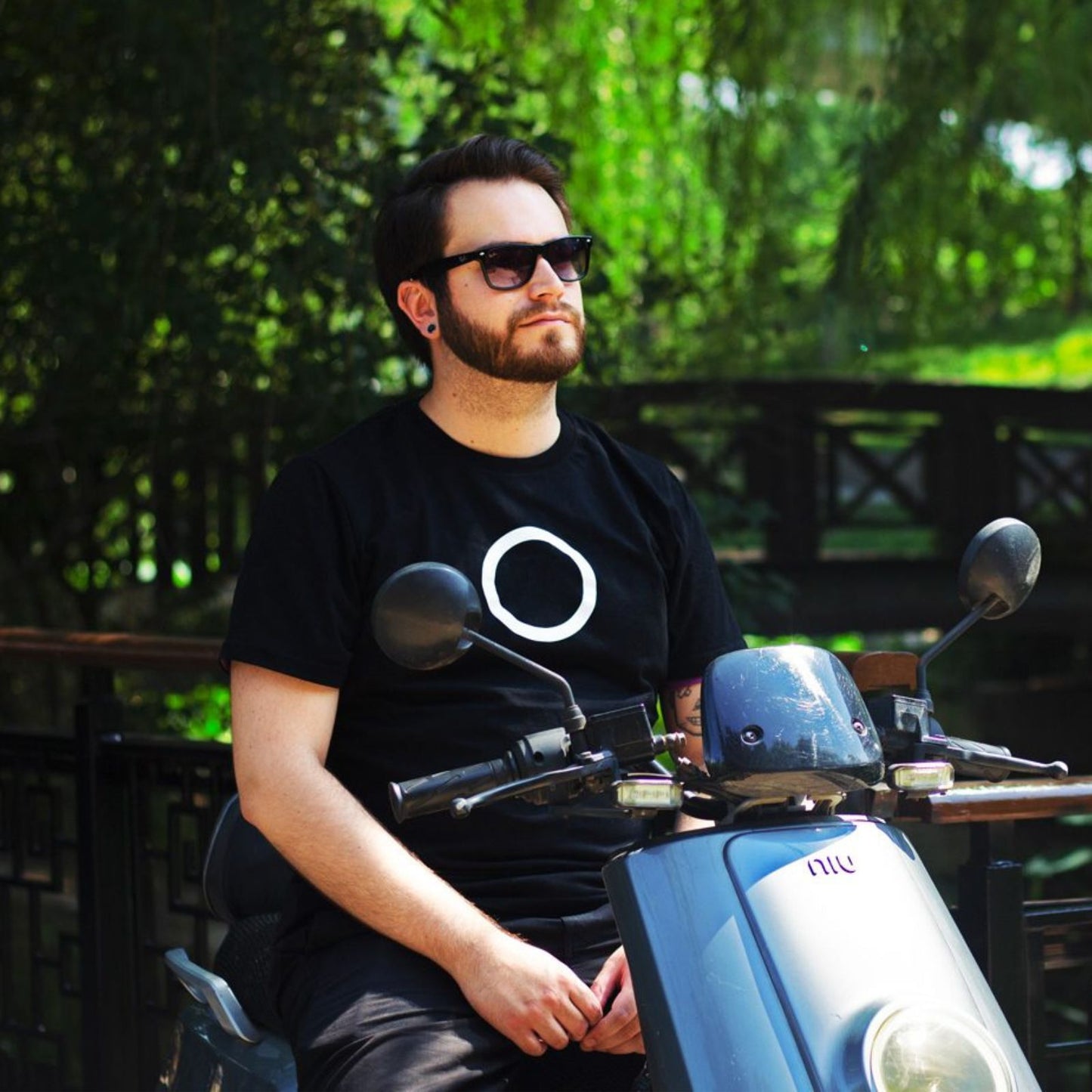 T-shirt Oficial NIU HALO #UNLOCKYOURCITY