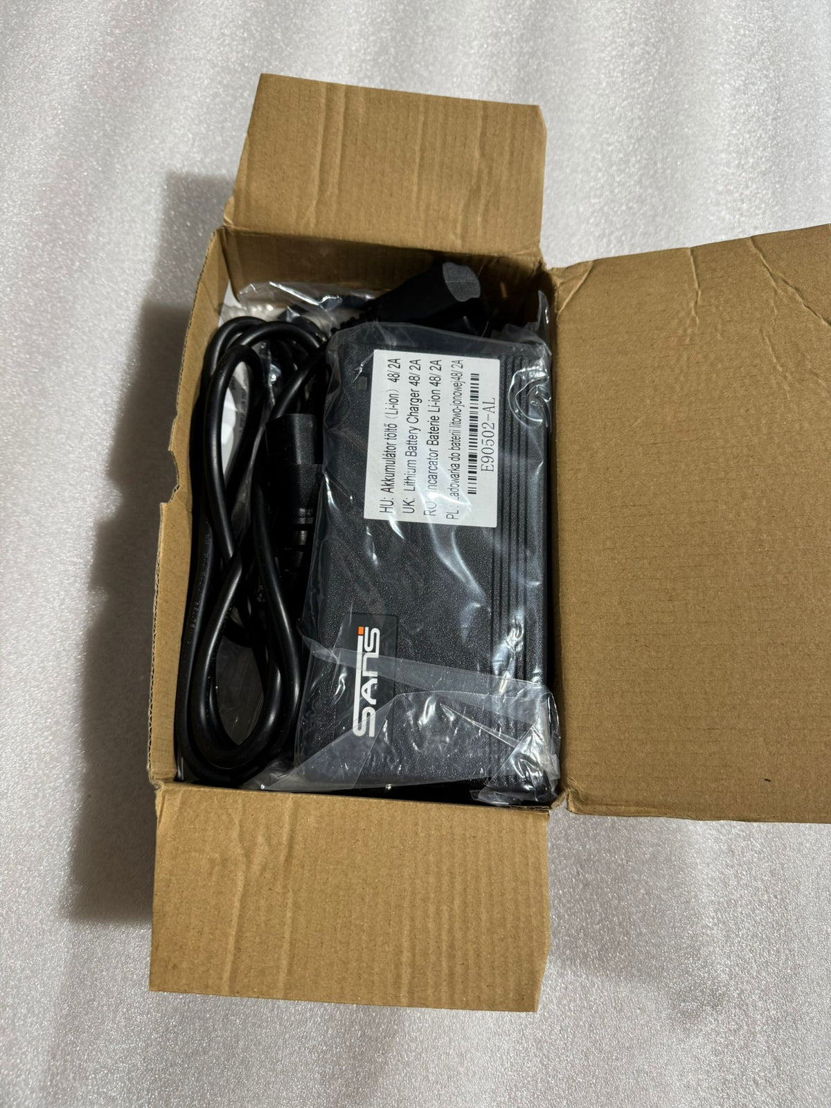 Carregador Original para Bateria YADEA U3 – foto 2