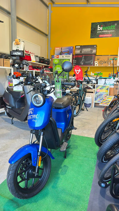 Scooter Elétrica NIU UQi GT - Viatura de Serviço