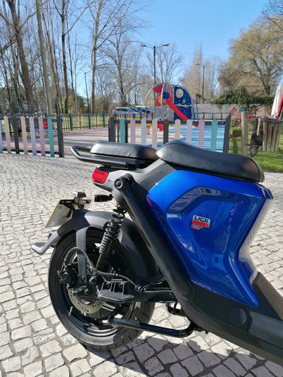 Scooter Elétrica NIU UQi GT - Viatura de Serviço