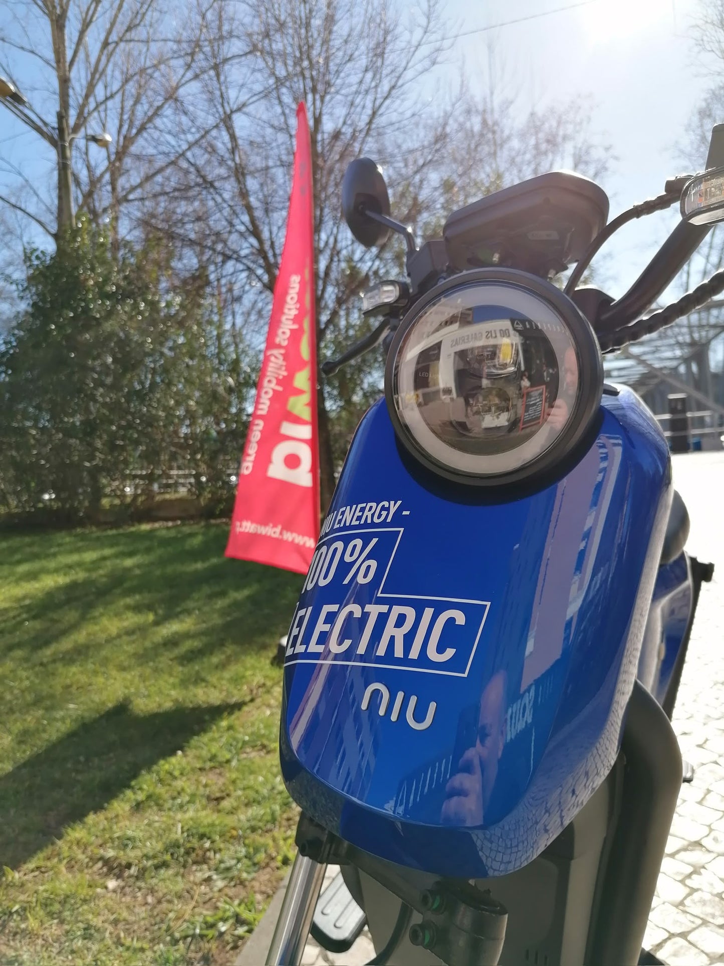 Scooter Elétrica NIU UQi GT - Viatura de Serviço